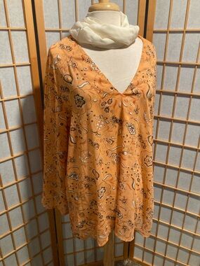 Susan Graver Floral Print Top (Item No. C38)